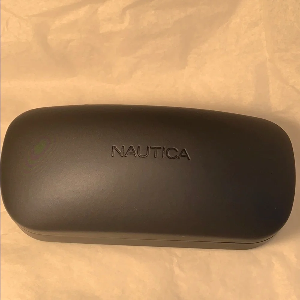 NWT Etro round sunnies w/Nautica hardcase stylish